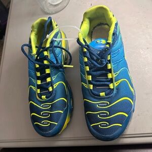 Kids Nike Airmax Blue and Yellow Gently Used